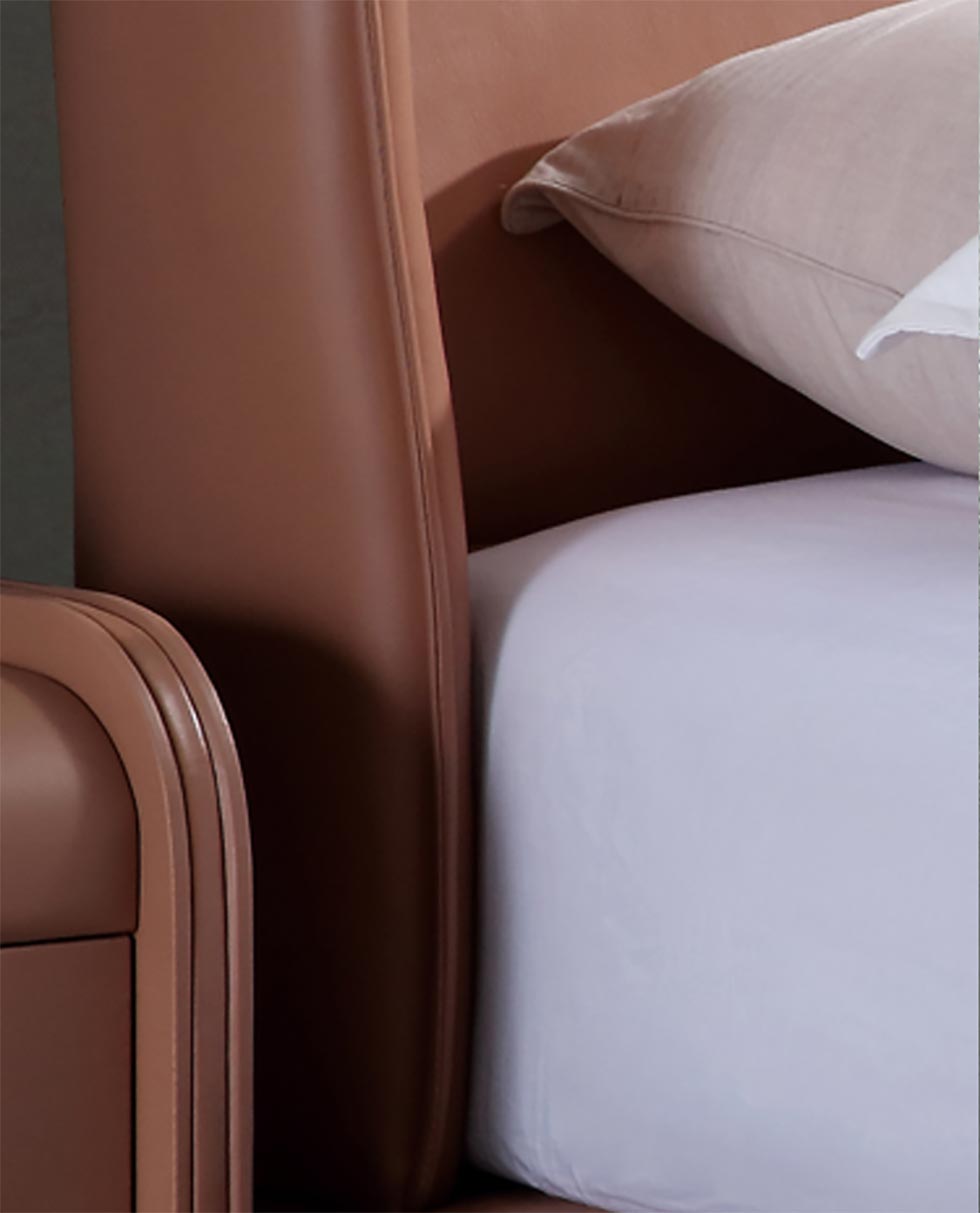 Italian Style Solid Wood Leather Upholstered Bed